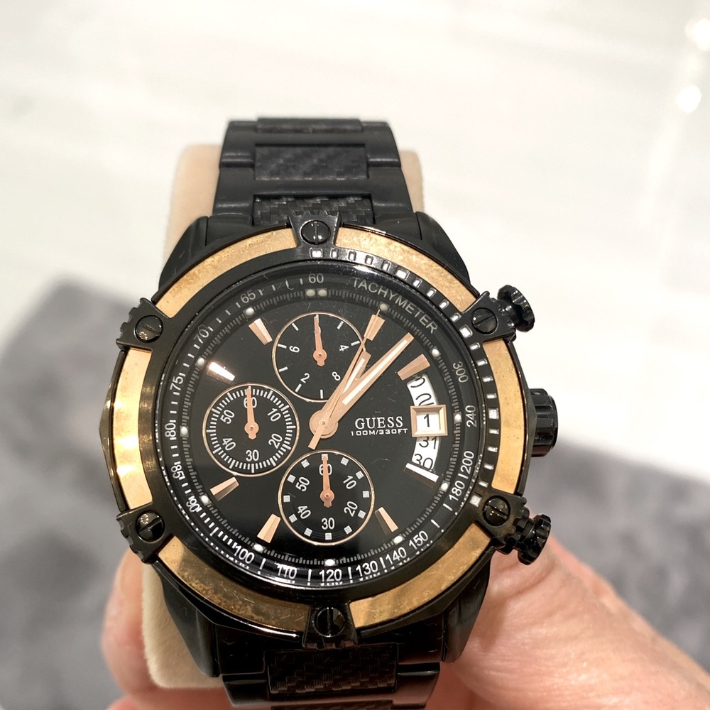 Guest mans watch